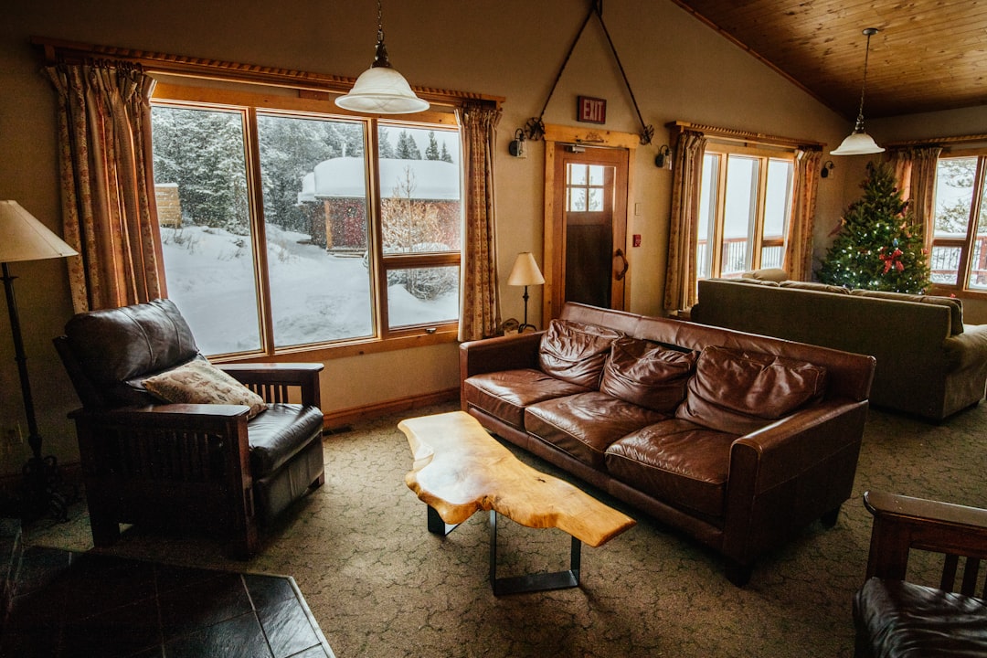 Creating a Cozy Winter Retreat: Interior Design Tips and Personalized Home Transformation