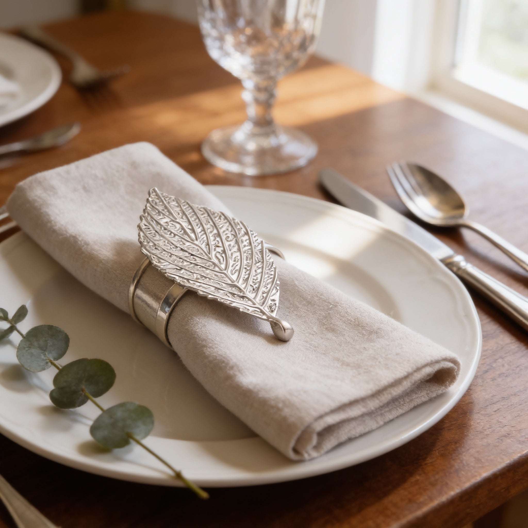 Silver Leaf Napkin Rings – Elegant Table Decor | Rust Resistant Metal Rings