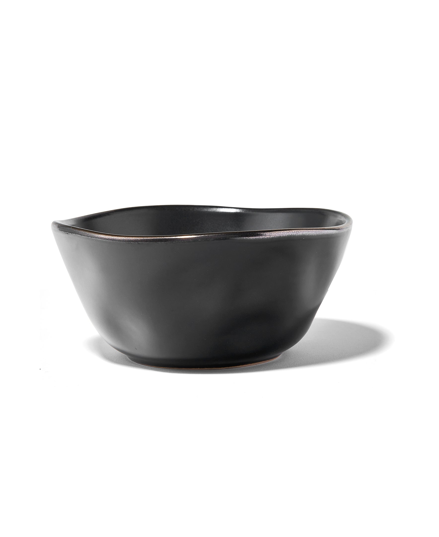 LUNA BLACK/GD 16 PC DINNERWARE SET DP 10.8"D, S 8.54"D, BWL 27oz/6.3x2.95", M 12oz