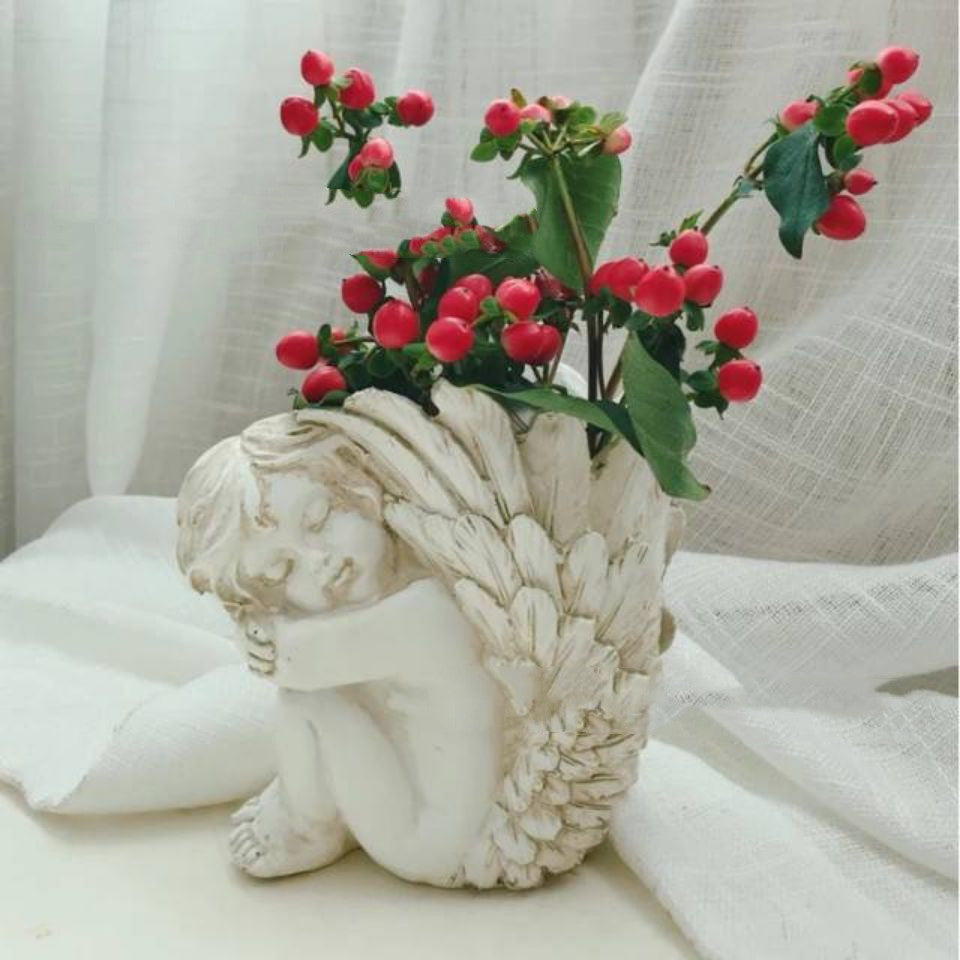 European Retro Angel Girl Cupid Sculpture