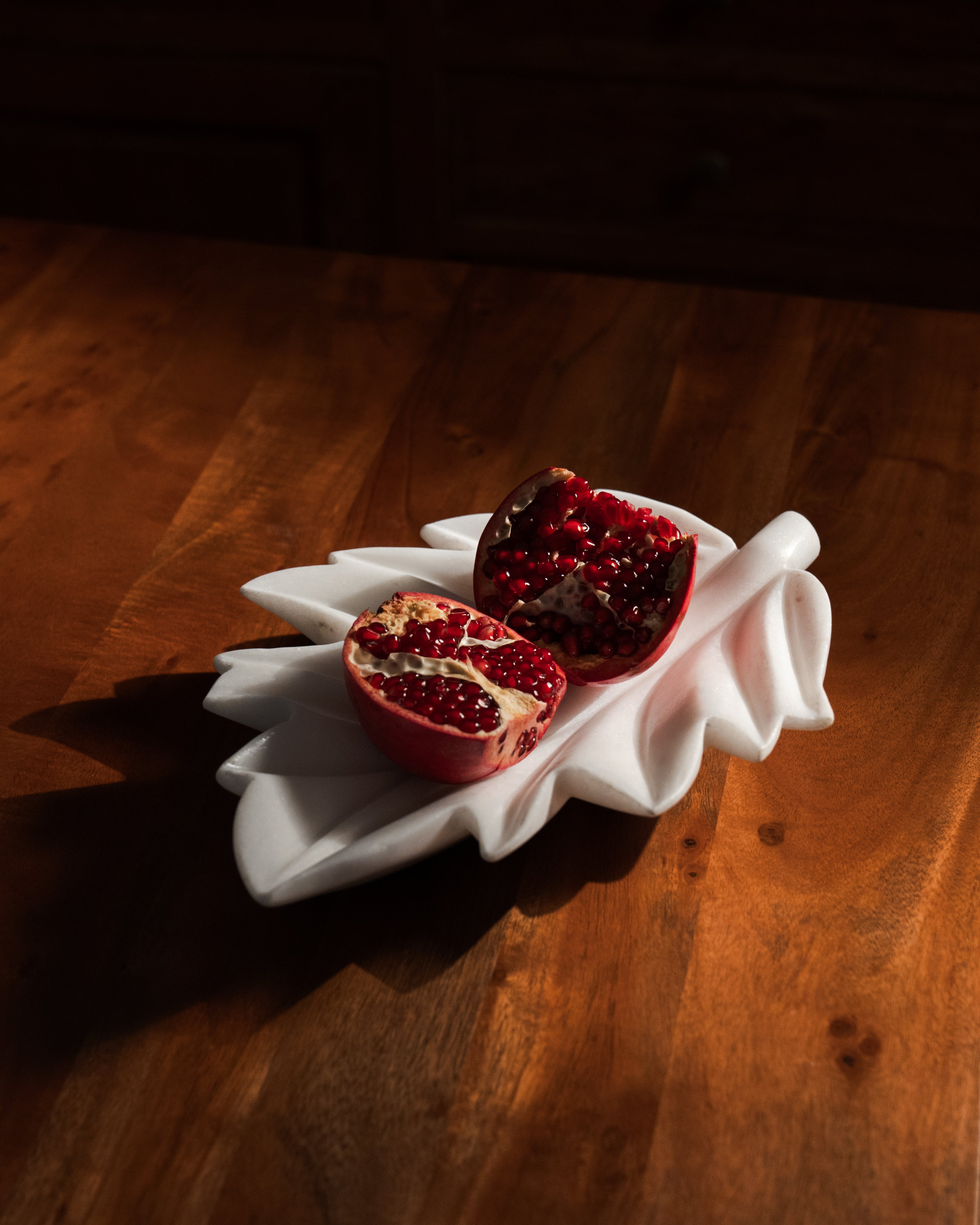 White Makrana Marble Maple Leaf Bowl