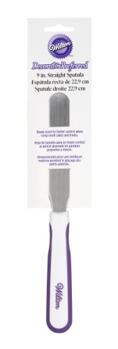 Wilton Straight Spatula  9-Inch