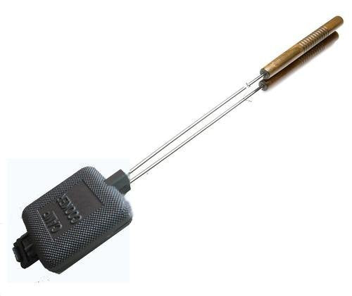 Guidesman Pack of 2 Cast Iron Pie Cooker Campfire Sandwich Maker