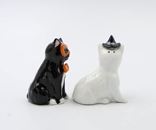 Cosmos Gifts 21032 Black And White Halloween Cat Salt And Pepper Shaker