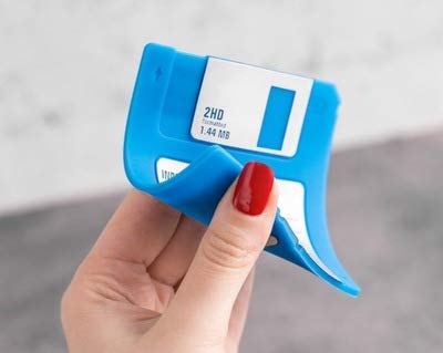 Floppy Disk Coaster Video Game Memorabilia Nerd Office Set of 6 Floppy Disk Decor Computer Geek Gifts Gifts for Geeks and Nerds Cool Office Gadgets Nerdy Gifts for Men Programmer Mug Party Coasters