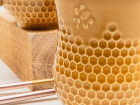Bee&Honeycomb Design Ceramic Coffee Mug Tea Cup-Brown