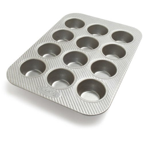 Sur La Table Platinum Pro Standard Muffin Pan, 12 Count, Silver