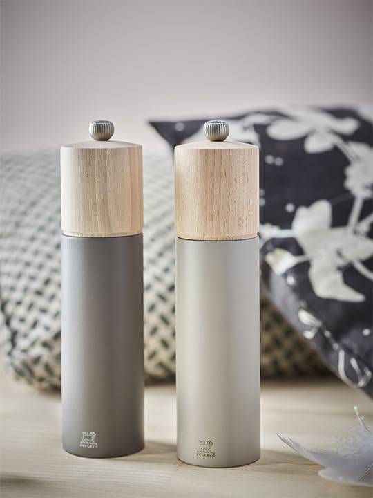 Peugeot - Boreal Pepper Mill 8 In/21 Cm - Classic Setting - Pefc Certified Beech Wood - Made In France - Colour: Rock Grey