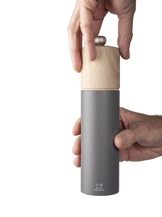 Peugeot - Boreal Pepper Mill 8 In/21 Cm - Classic Setting - Pefc Certified Beech Wood - Made In France - Colour: Rock Grey