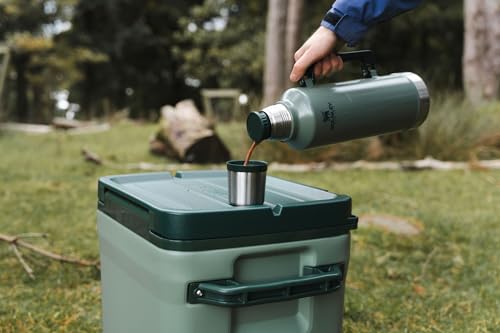 Stanley Legendary Classic Bottle 2.5 Qt Hammertone Green