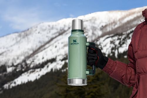 Stanley Legendary Classic Bottle 2.5 Qt Hammertone Green