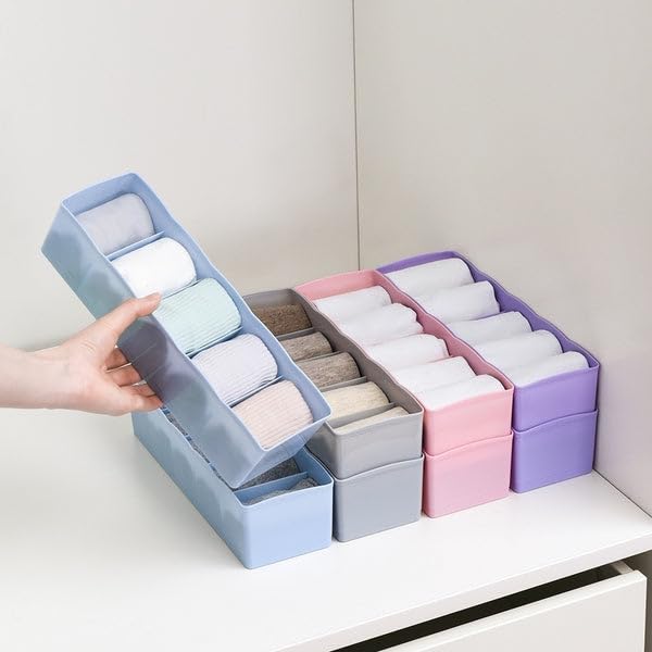 Academate Clear Plastic Dividers Tray Organizer  Ideal For Bead Storage, Jewelry, Craft Supplies, And Small Item Organization
