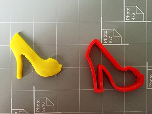 Silhouette Shoe Cookie Cutter (2 Inch)