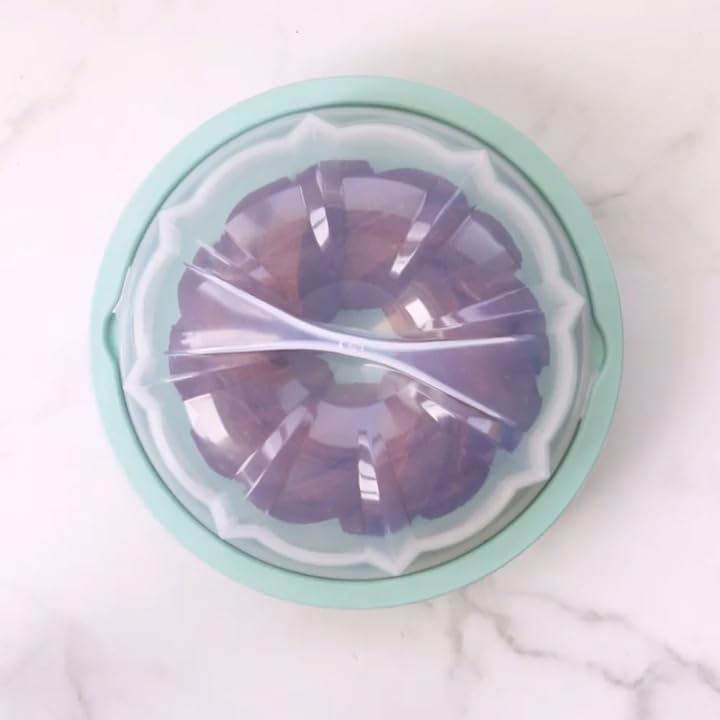 Nordic Ware Dome, Clear Baker'S Basics Bundt Cake Stand With Locking Lid