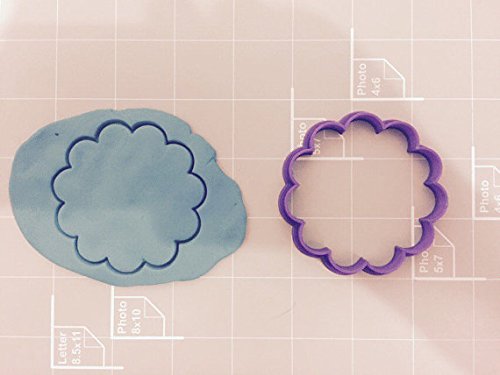 Scalloped Round Cookie Cutter (3 Inch)