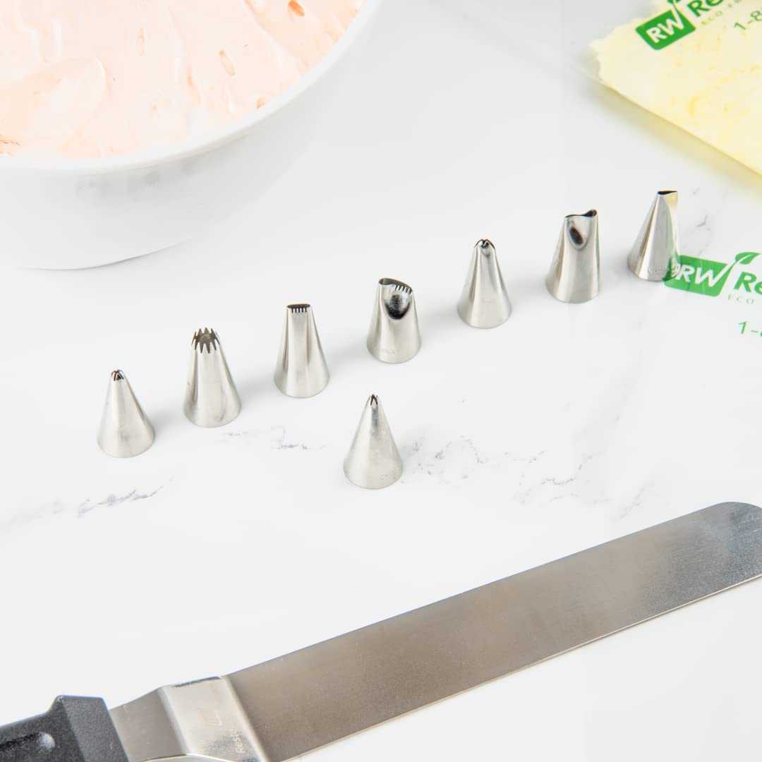 Restaurantware Pastry Tek Leaf Icing Tip 1 Reusable Piping Tip - #74 Dent-Resistant Stainless Steel Decorating Cake Tip Dishwash