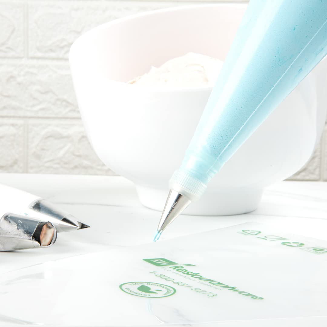 Restaurantware Pastry Tek Leaf Icing Tip 1 Reusable Piping Tip - #74 Dent-Resistant Stainless Steel Decorating Cake Tip Dishwash