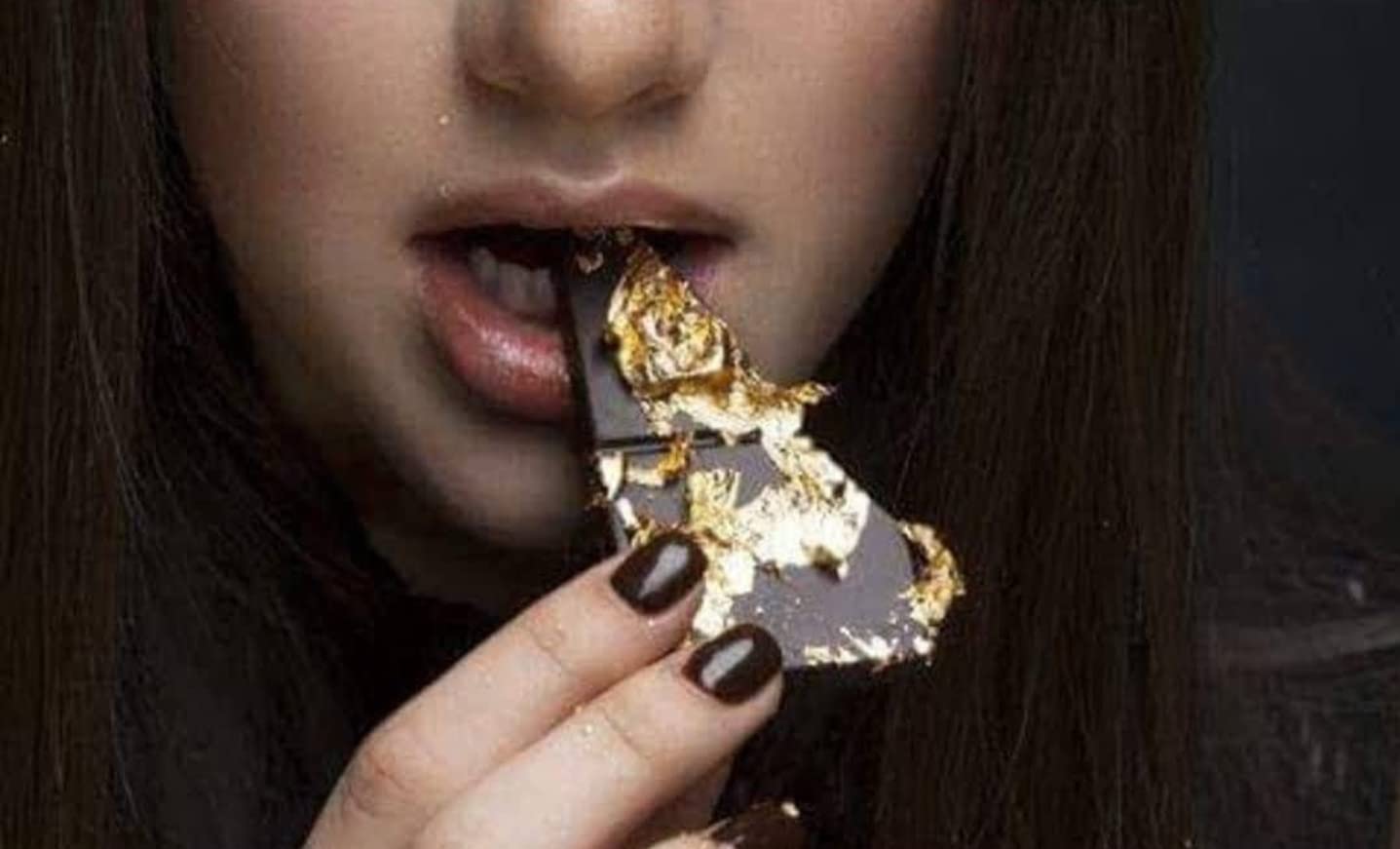 Gold Leaves 24k Edible Pure Veg Gold Leaves 75MMx50MM Size 25pcs Gold Vark Sheets, Varak for Sweets, Cake Decoration, Ice Cream,