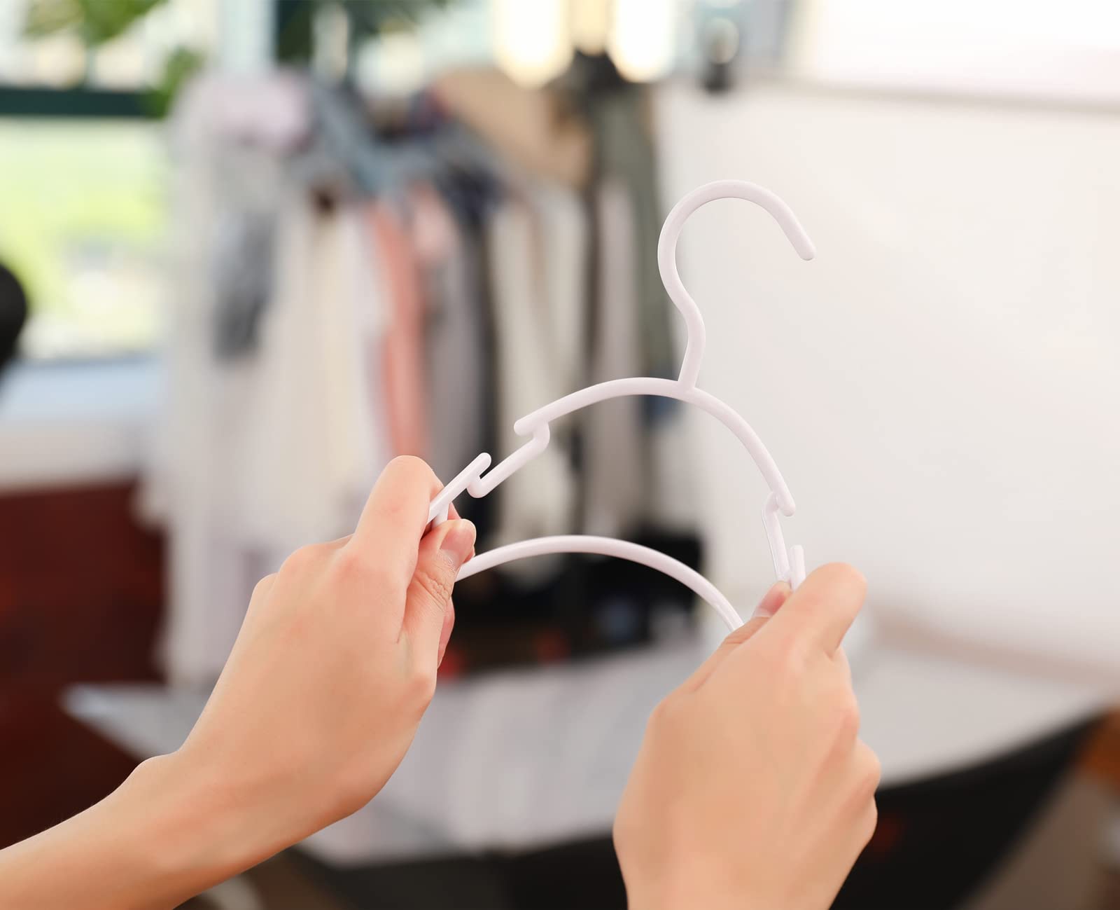 Baby Clothes Hangers,100 Pack White Kids Plastic Hangers For Closet,Toddler,Infant,Child,Newborn'S Coat Hangers Ideal For Laundr