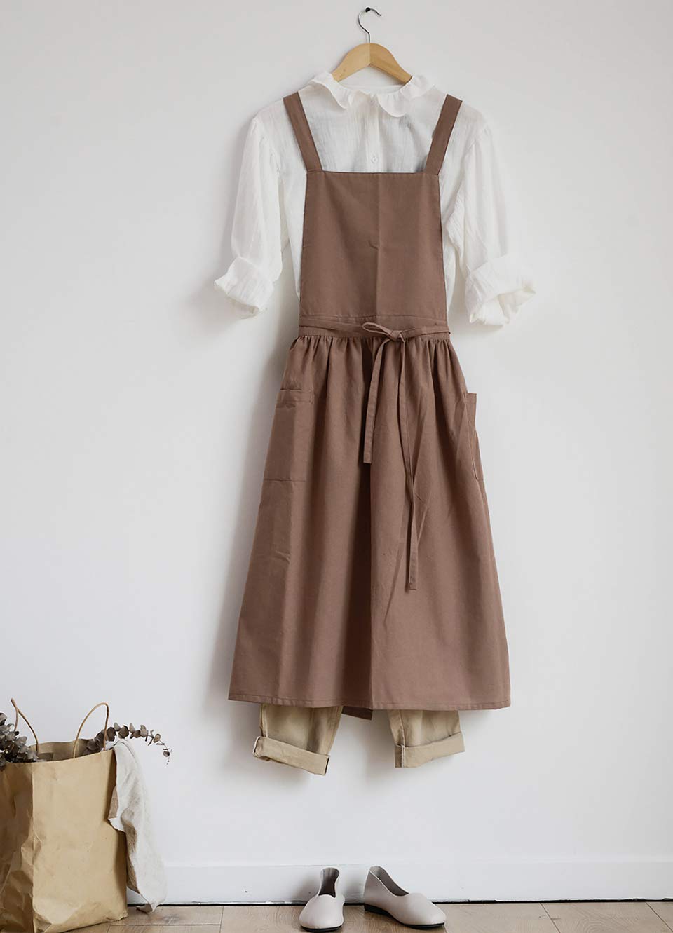 Faduofa Cotton Linen Apron Japanese Style Waterproof Aprons With Pockets For Kitchen Cafe Flower Shop Smock (Light Brown)