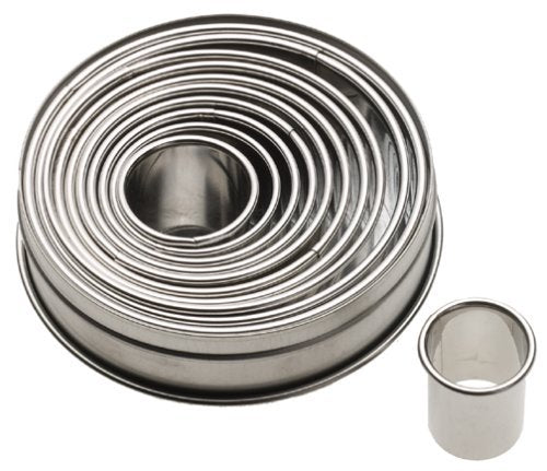 Ateco Plain Edge Round Cutters in Graduated Sizes  Stainless Steel  11 Pc Set
