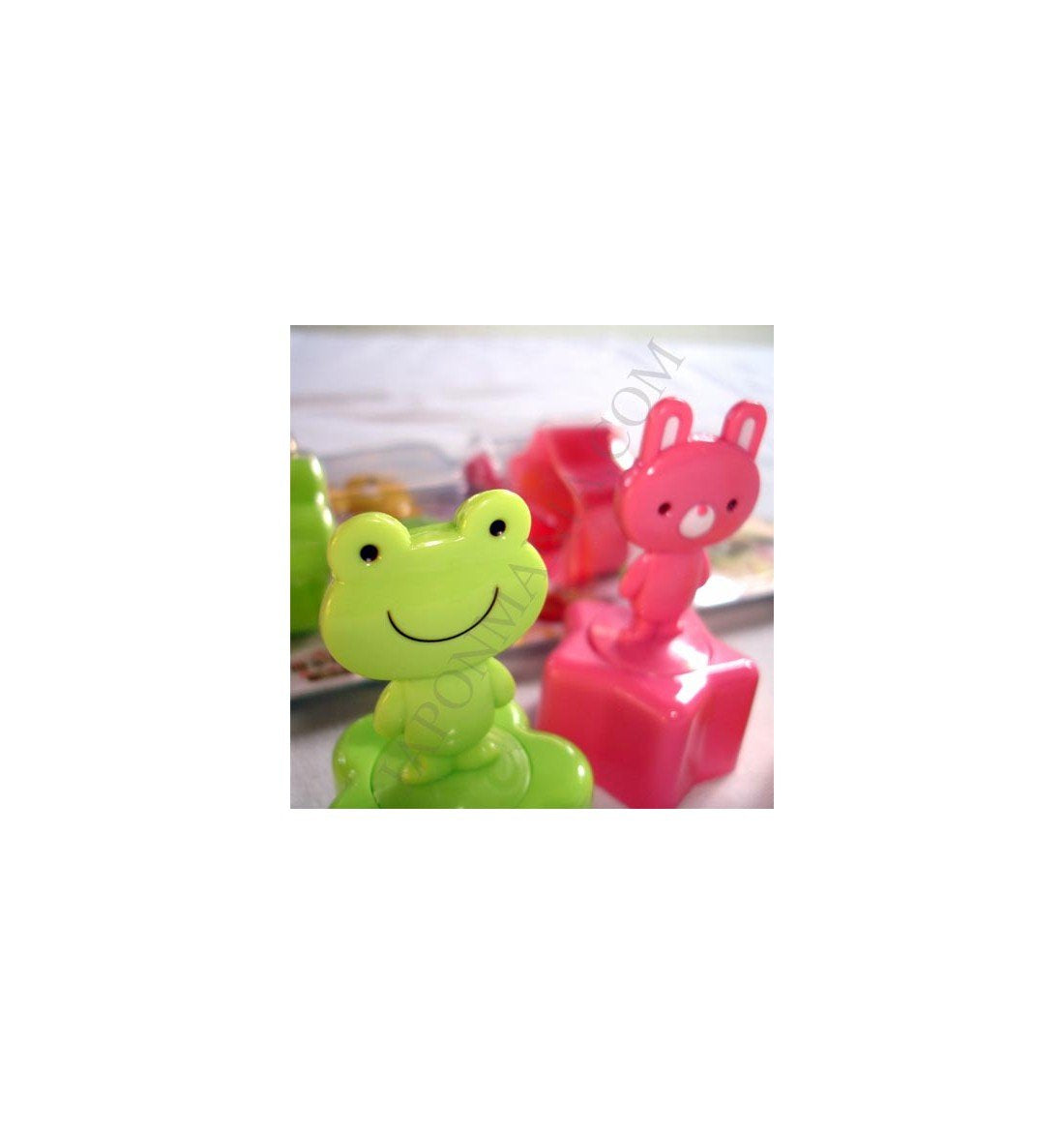 Torune Tor-P-2817 Flower, Round, Star Shaped Bread Cutter Set With Animal Press