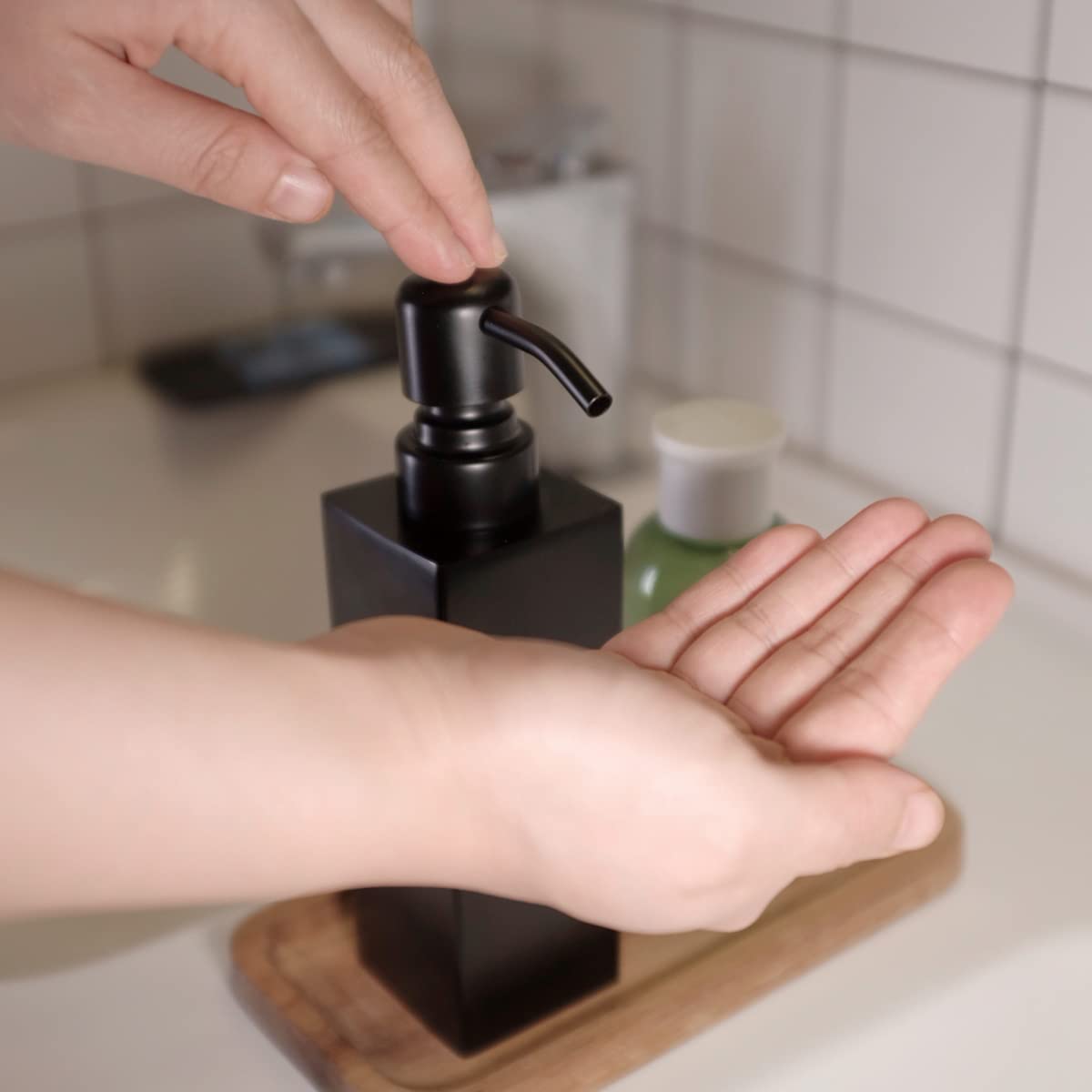 Zegeon Black Soap Dispenser Bathroom, Hand Soap Dispenser With Rust Proof Black Pump, 304 Stainless Steel Liquid Soap Dispenser,