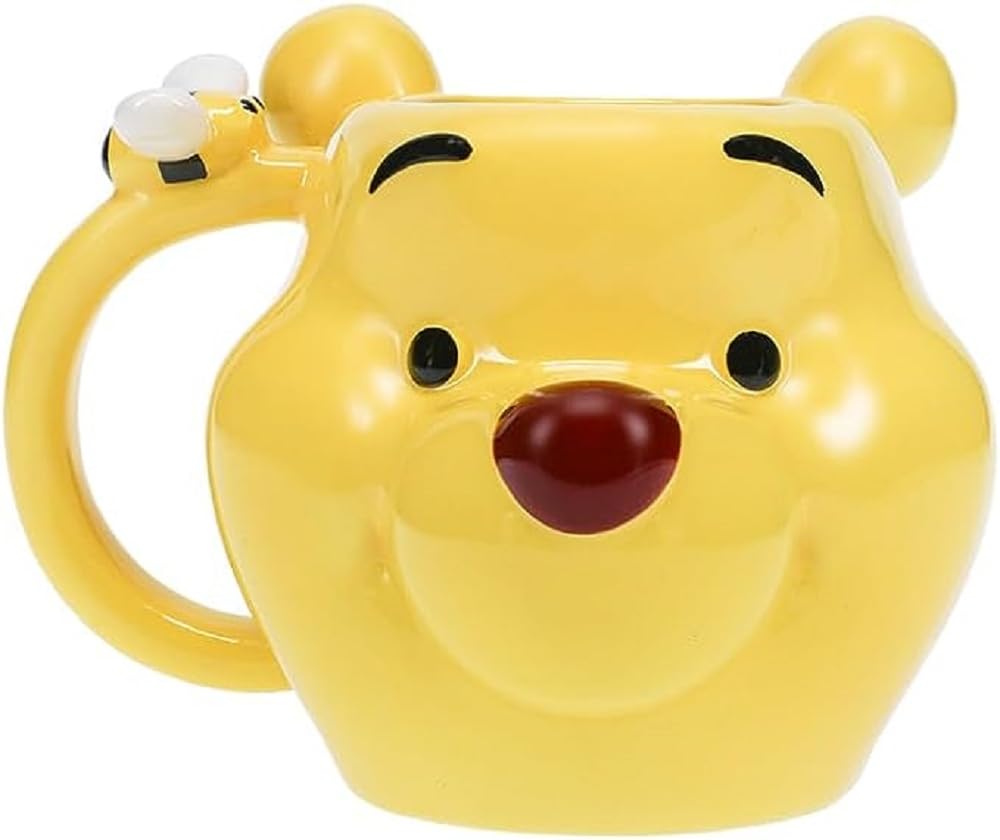 Paladone Disney Classic Winnie The Pooh Mug, Cute Disney Kitchen Addition, Ceramic Mug 350Ml (11 Fl Oz)