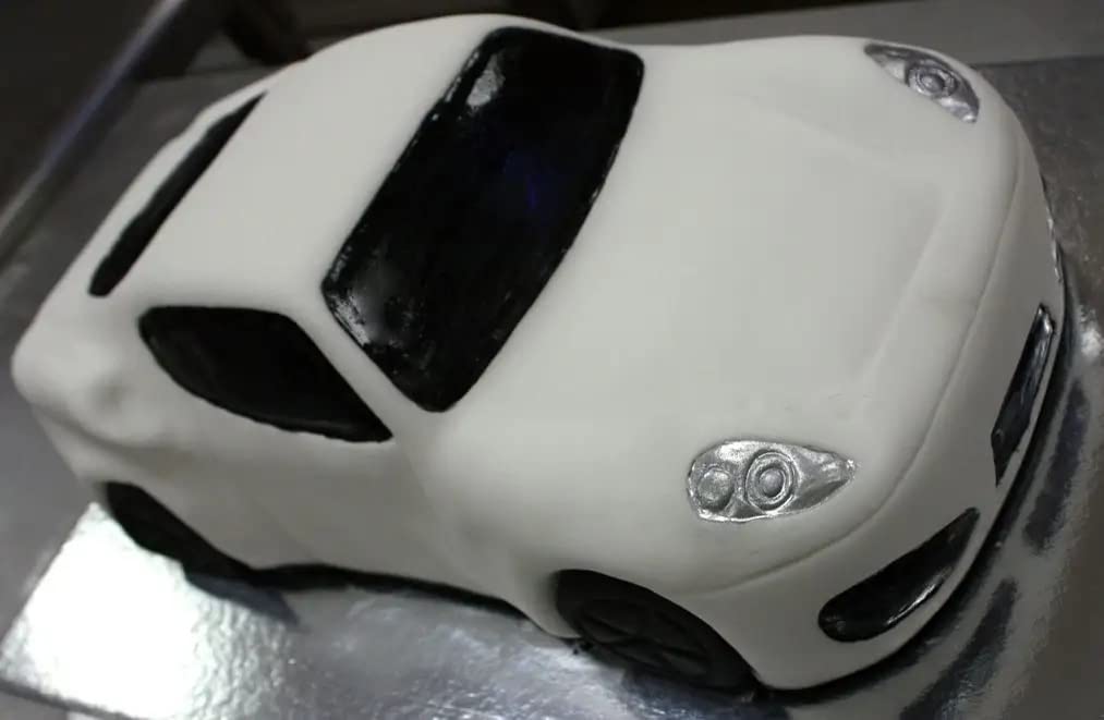 kefyixc Car Shaped Cake Pan - Aluminum Baking Tin for Birthday & Occasion Cakes - Silver Color