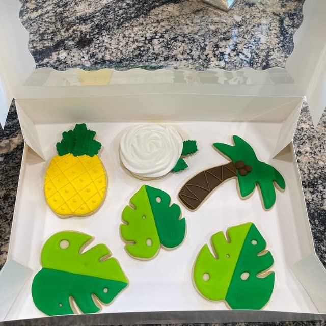 Lubtosmn Tropical Leaves Cookie Cutter Set-4 Piece- Oak Leaf, Monstera Leaf, Fern Leaf, Tropical Leaves Cookie Fondant Biscui Cu
