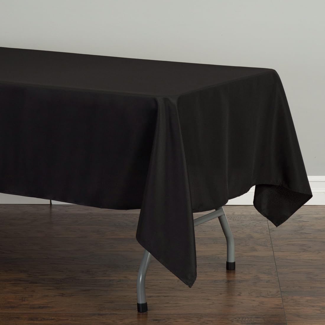 Ltc Linens 10 Pack Black Rectangular Tablecloths 60 X 102 Inches For 6 Feet Rectangle Banquet Tables With Half-Drop - Stain And