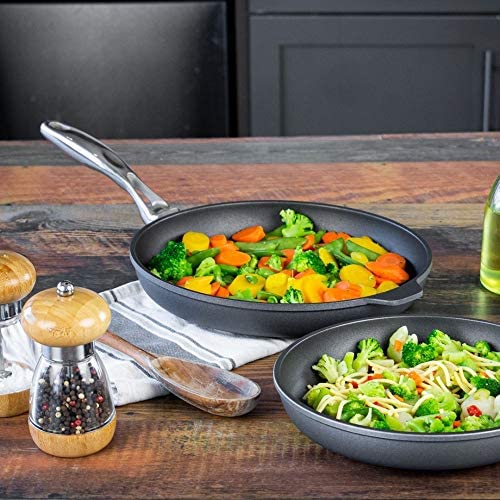 Swiss Diamond 12.5 Inch Frying Pan Nonstick Diamond Coated Aluminum With Stainless Steel Handle Dishwasher/Oven Safe Grey
