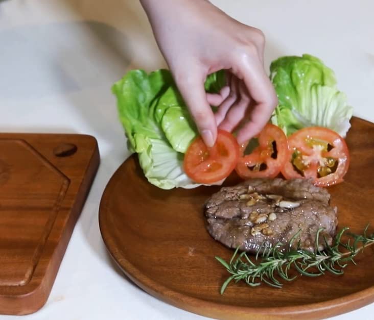 VieWood Round Wood Plates Charger  Wooden dinnerware set of 3 for dishes snack  dessert or occasions (4.7in  7.9in and 10in)