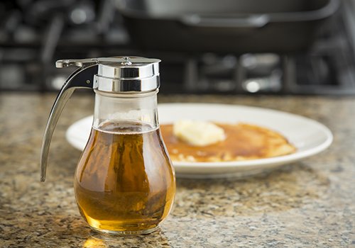 Tablecraft H414 Syrup Dispenser With Chrome Plated Metal Top, 14 Oz, Clear