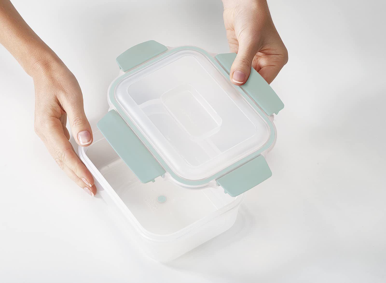 Joseph Joseph Nest Lock  5 Piece Plastic Food Storage Container set with lids  Leak Proof  Airtight  Space Saving  Kitchen Storage - Sage Green