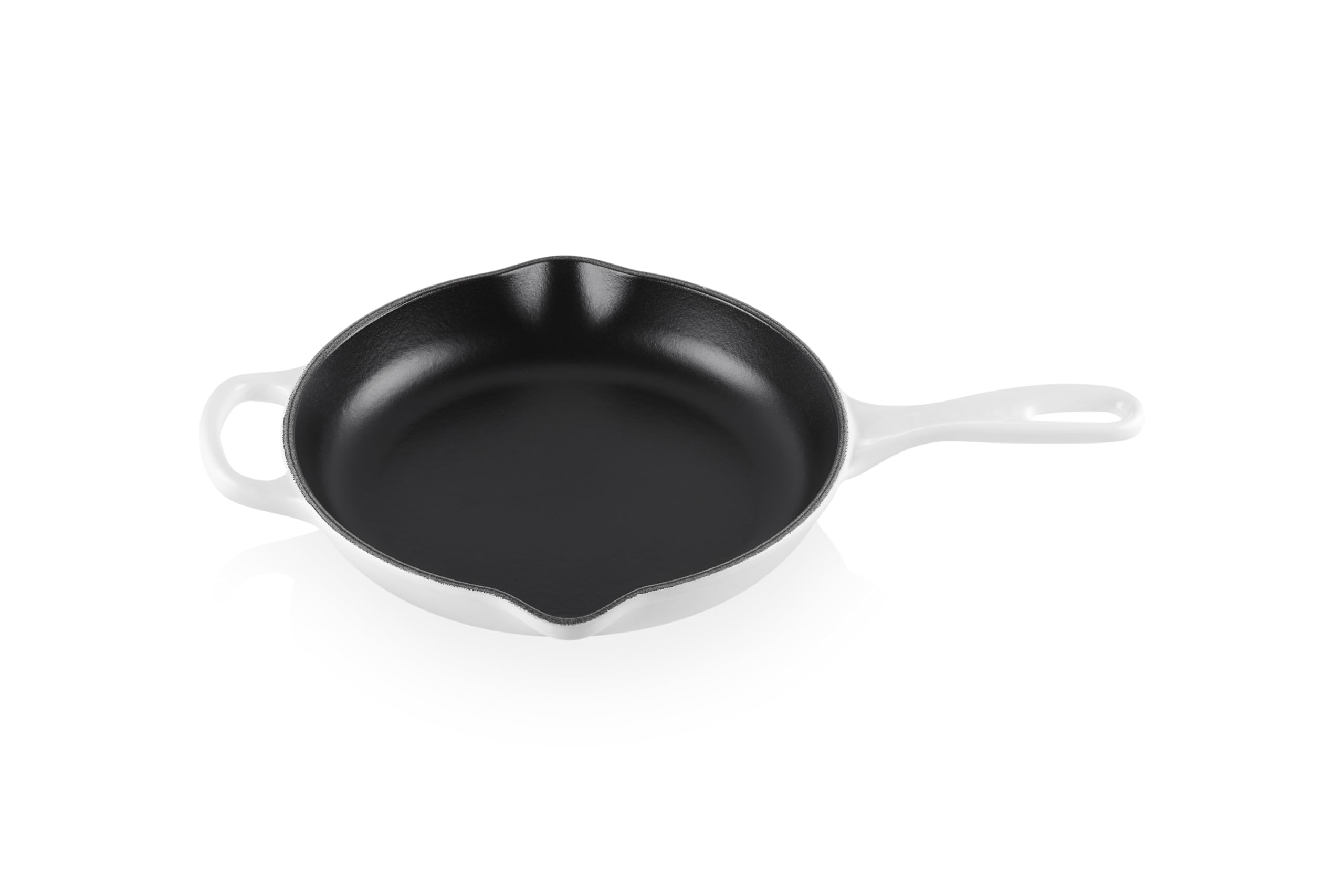 Le Creuset Enameled Cast Iron Signature Iron Handle Skillet, 9 (1-3/8 Qt.), White