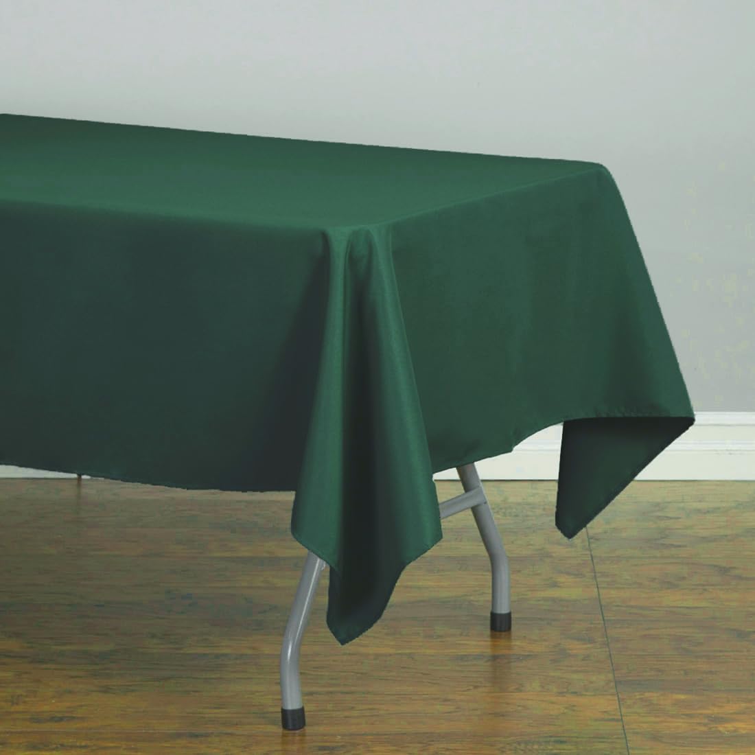 Ltc Linens 10 Pack Hunter Green Rectangular Tablecloths 60 X 102 Inch For 6 Ft Rectangle Banquet Tables With Half-Drop - Stain A