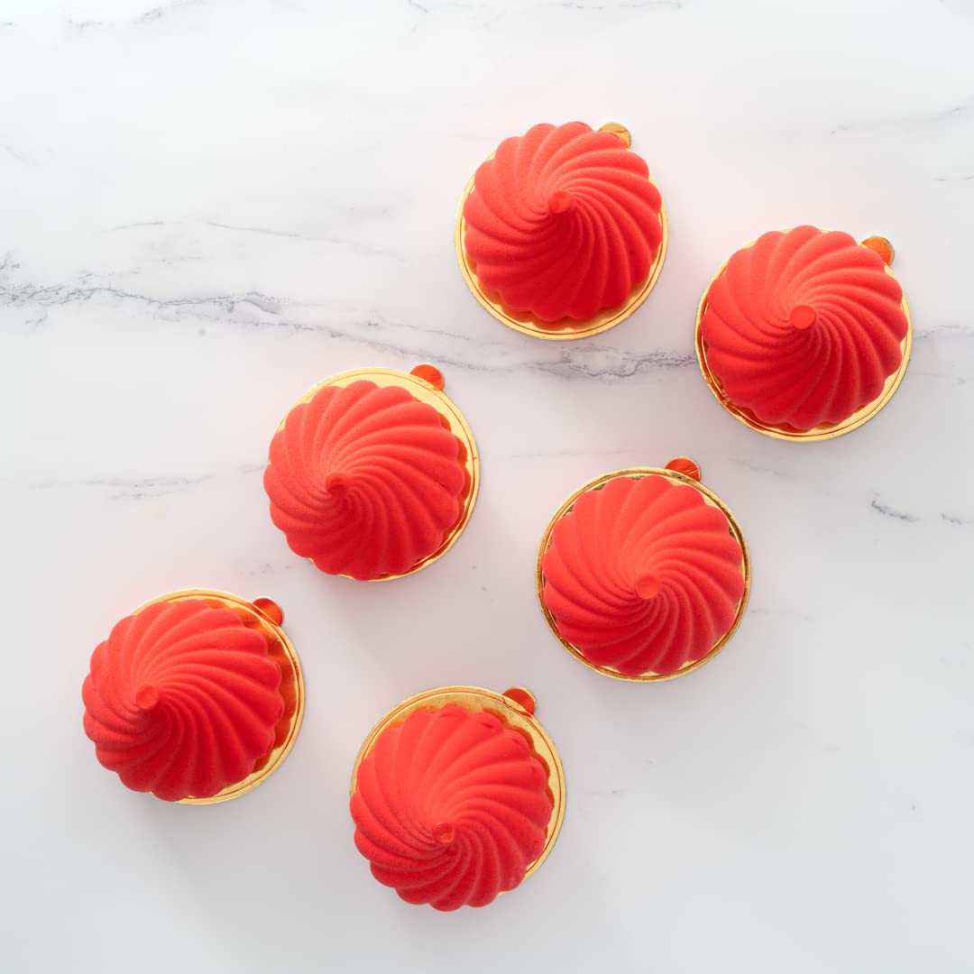 Restaurantware 3 Inch Mini Cake Boards 200 Round Single Portion Cake Boards - Built-In Tab For Dessert Displays Gold Paper Small