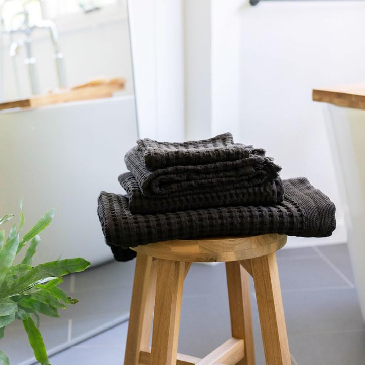 Gilden Tree Waffle Towels Quick Dry Lint Free Thin 2 Pack Bath Towel, Modern Style (Faded Black)