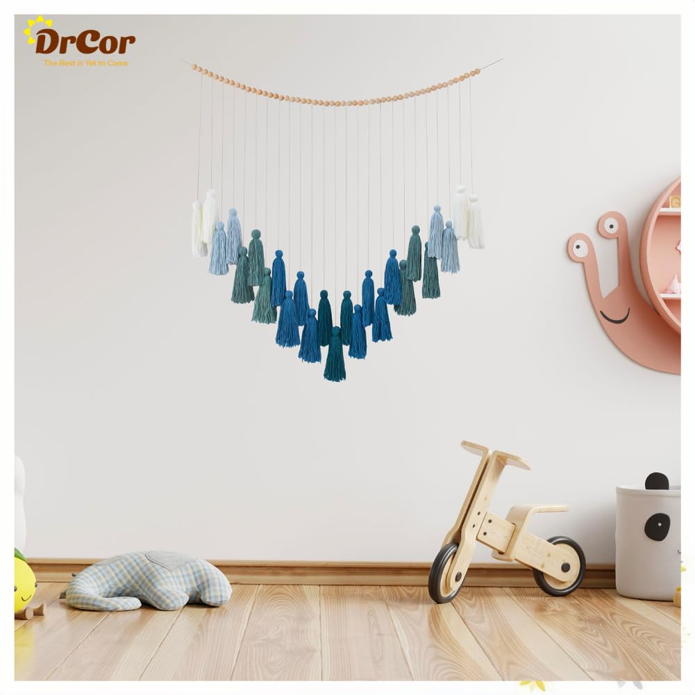 DrCor Ombre Green Boho Macrame Garland - Rustic Yarn Wall Hanging for Living Room, Bedroom or Entryway Decor, Forest Green Mante