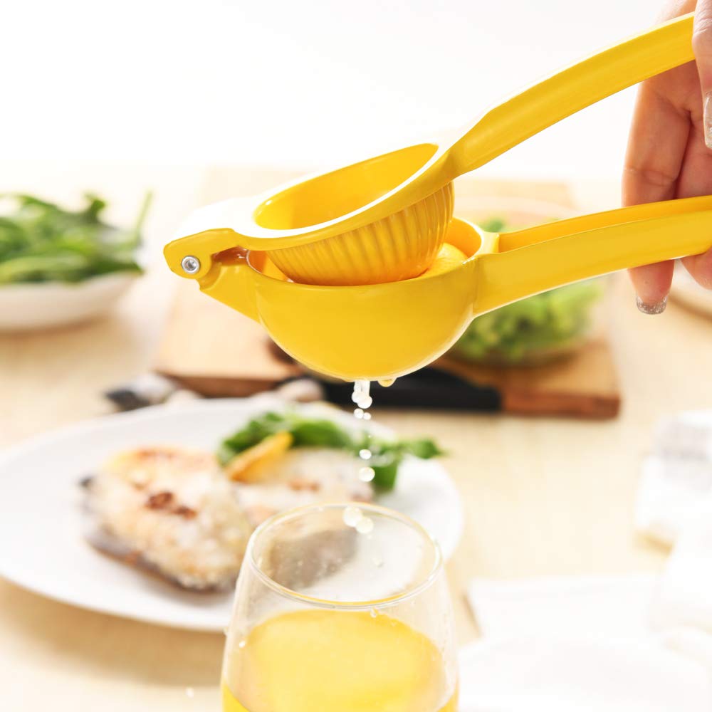 Manual Juicer Citrus Lemon Squeezer, Fruit Juicer Lime Press Metal, Professional Hand Juicer Kitchen Tool(Yellow)