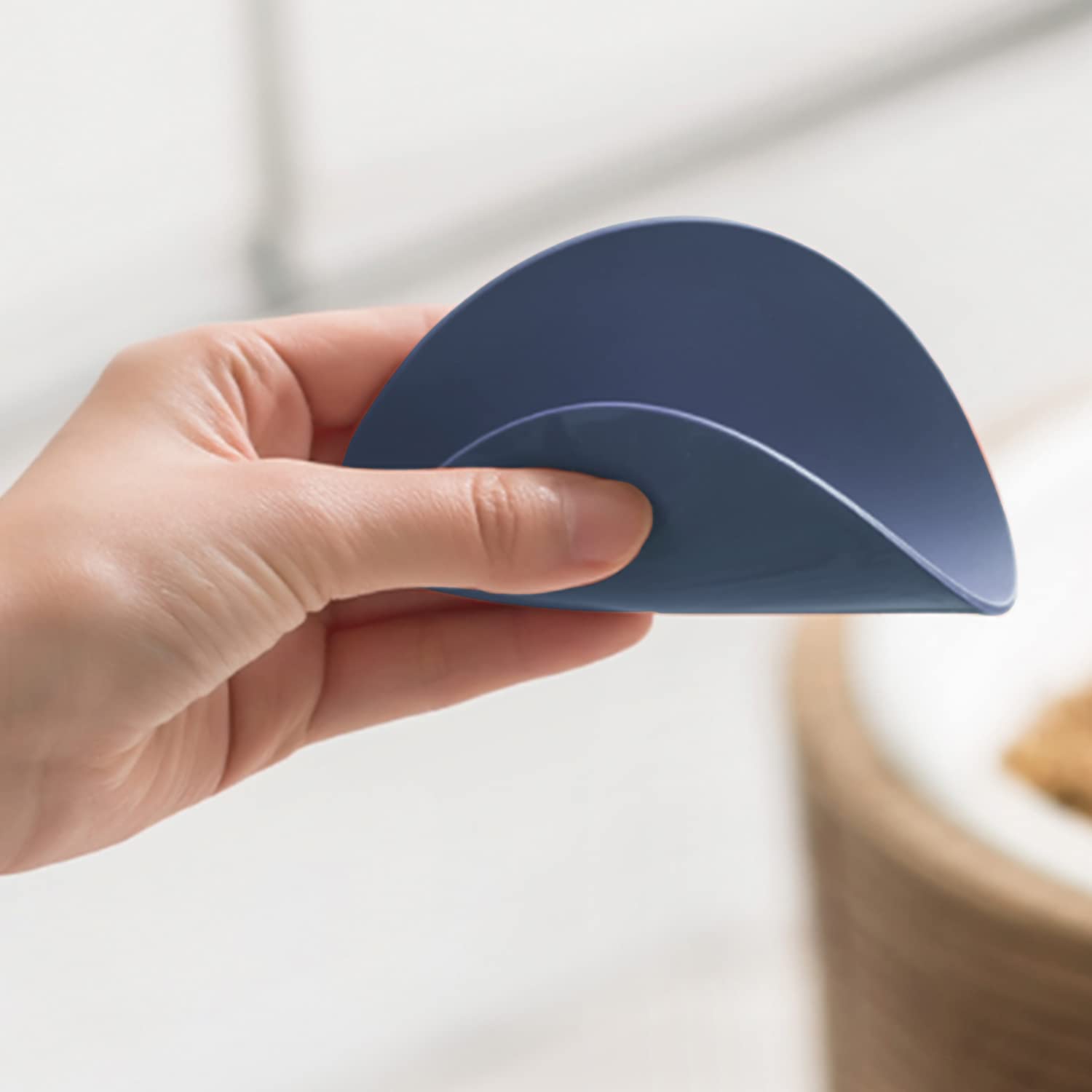 Carrotez Silicone Cup Cover Lids  Easy Attachable Silicone Lids for mugs  Washable Temporary Cup Lids for Home  Kitchen  Family  Travel - Blue