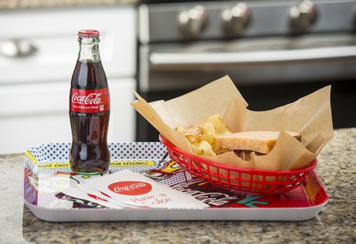 Tablecraft Cc390 Coca-Cola Pop Graphic Serving Tray, 15'' By 11'', Multicolor