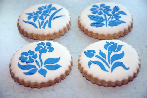 Designer Stencils Botanical Flowers Cookie Stencils, Small, Beige/Semi-Transparent