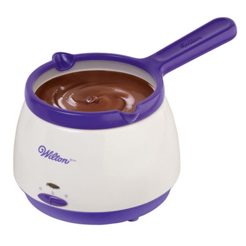 Wilton Candy Melts Melting Pot, Perfect for Dipping, Drizzling & Decorating Strawberries, Cakepops and other Treats, 2.5-cup Cap