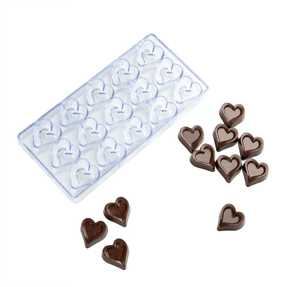 Restaurantware Pastry Tek 10.8 X 5.3 Inch Heart Candy Mold, 1 Heart Chocolate Mold - 15 Cavities, Freezer-Safe, Clear Polycarbon