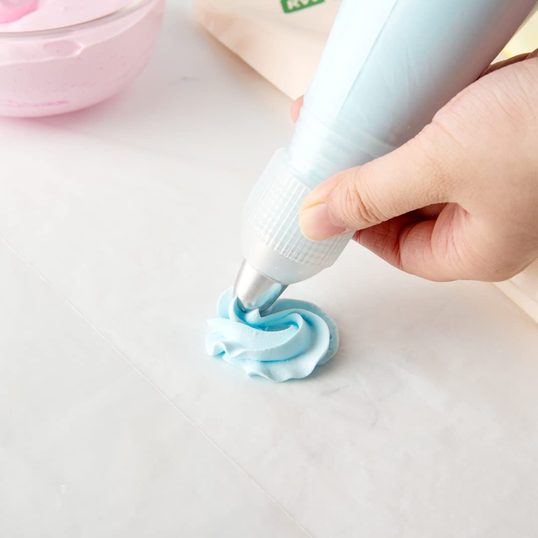 Restaurantware Pastry Tek Piping Tip 1 Reusable Drop Flower Icing Tip - #180 Dent-Resistant Stainless Steel Pastry Tip Dishwashe