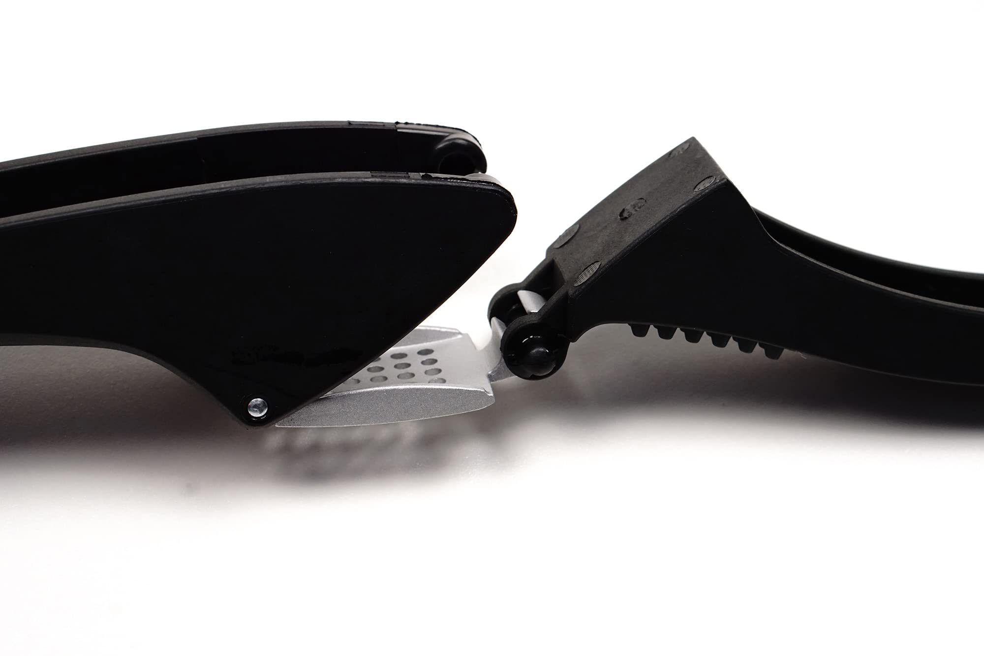 JONA'S EASY CLEAN GARLIC PRESS