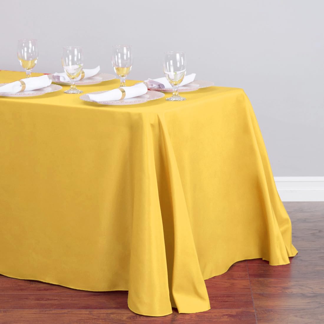 Ltc Linens Bulk 10-Pack Gold Rectangular Tablecloths 90 In X 156 In With Rounded Corners - Ideal For 8 Ft Tables With Floor-Leng