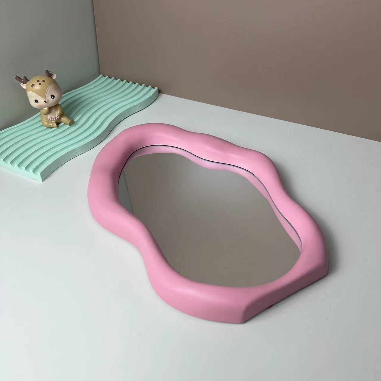 Schonee Pink Tabletop Makeup Mirror, One-Sided Stand Dressing Mirror, Special-Shaped Wall Mirror Decorative Mirror Tray (Pink)
